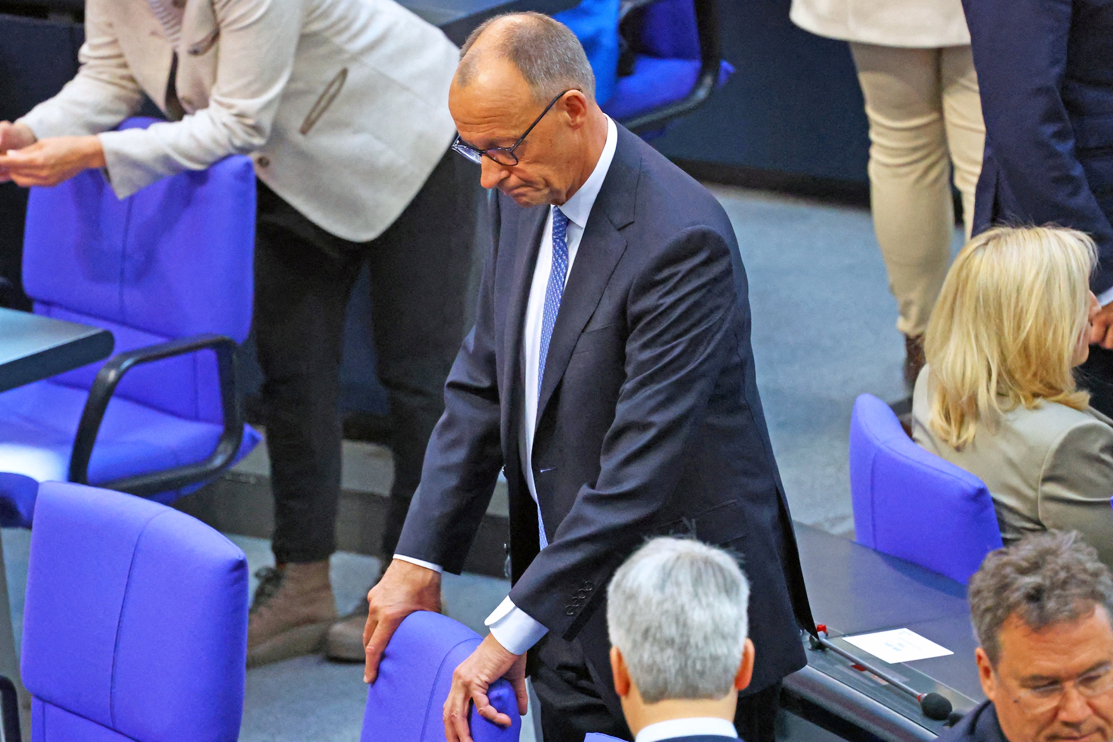 Фридриху Мерцу есть над чем подумать - он стал первым политиком в истории ФРГ, кто не смог избраться канцлером с первого раза. 