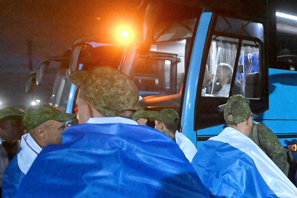  Москва и Киев обменялись пленными по формуле 200 на 200 