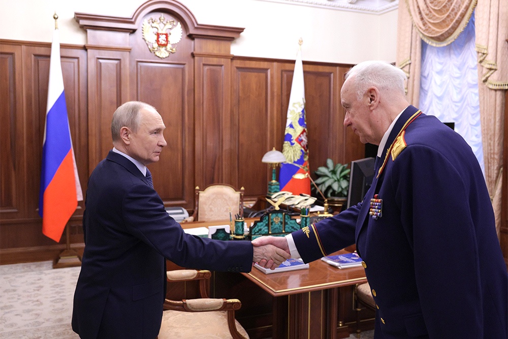 Владимир Путин убедился, что Следственный комитет организовал работу на Донбассе и в Новороссии.