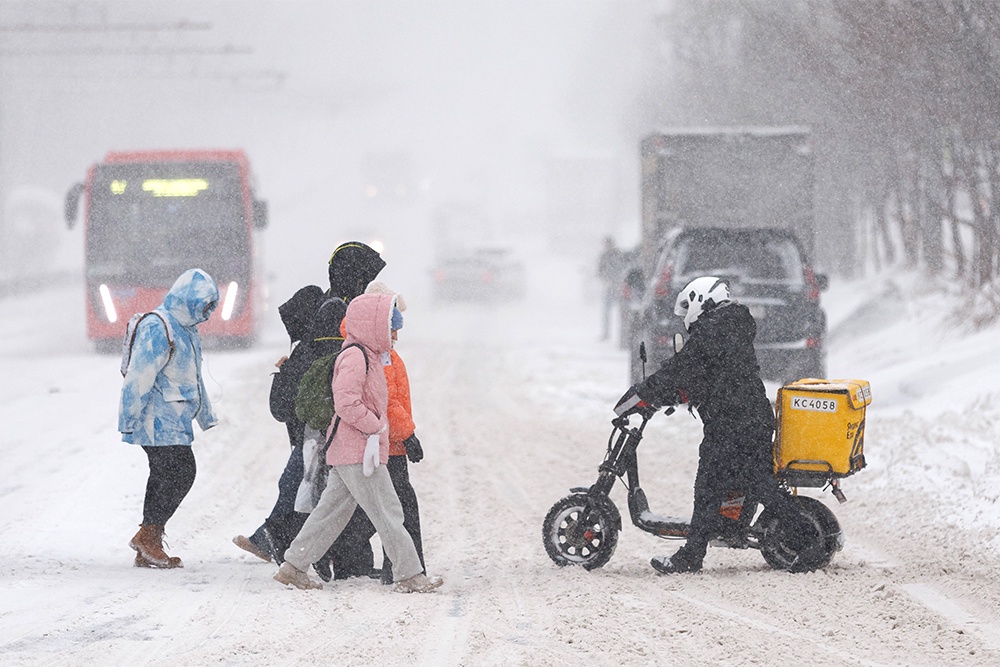 Правила передвижения для курьеров предложено скорректировать с учетом городской специфики.
