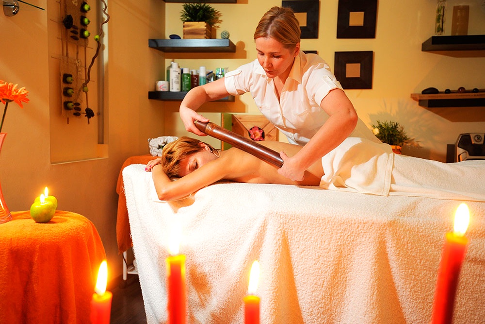 Клиенты совмещают массаж с телесной терапией, используя и медитативные практики.