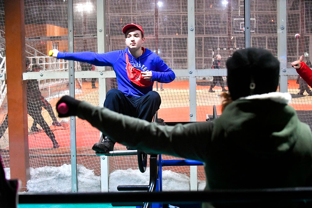 Весной тренировки необходимы - они помогают "разбудить" организм после зимнего сезона.