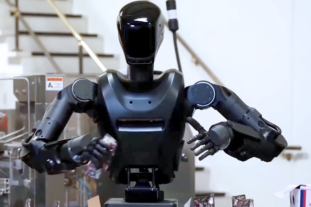 Человекоподобный робот-солдат Phantom MK-1. Человекоподобный робот-солдат Phantom MK-1.