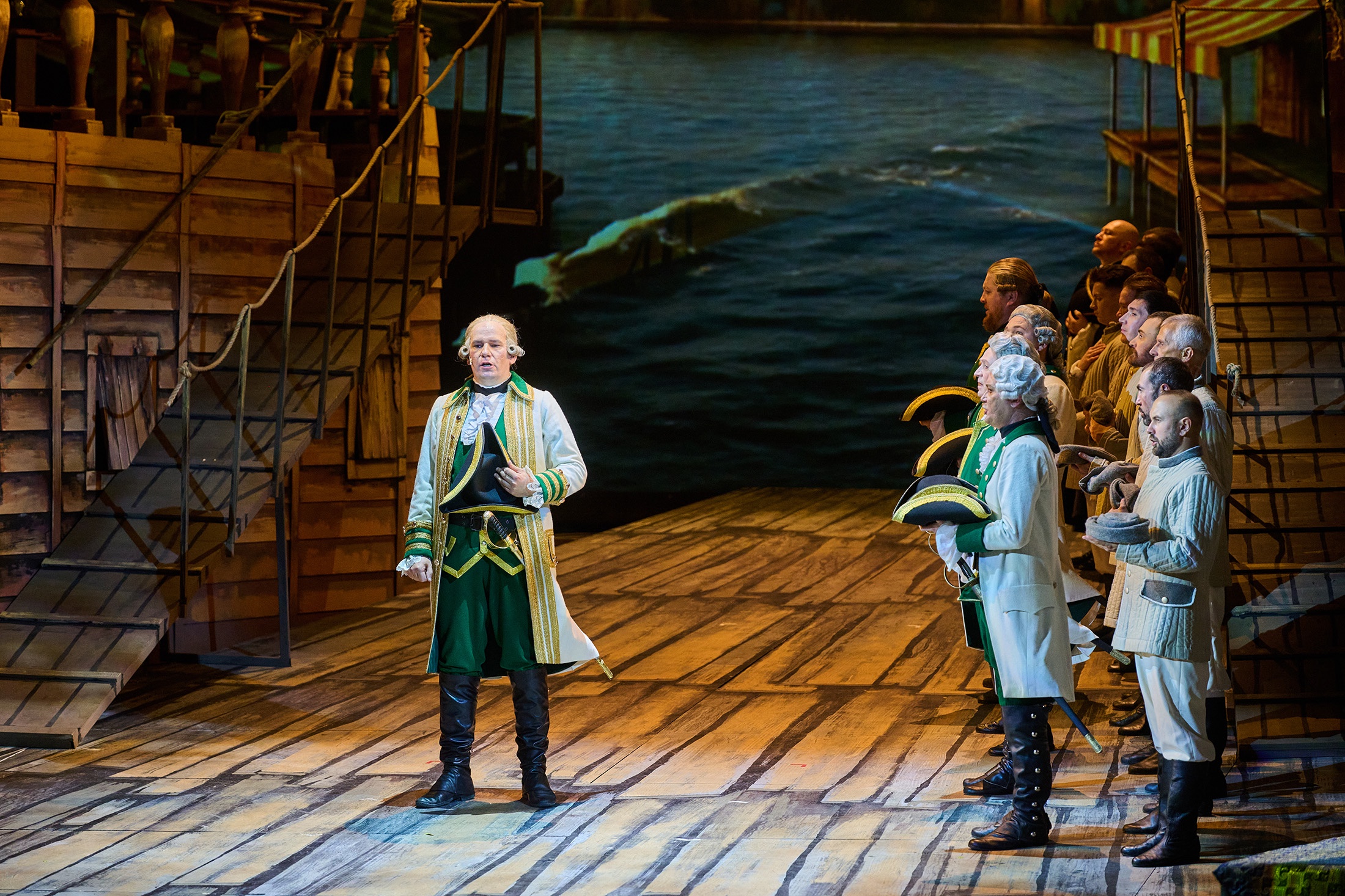 Адмирал Федор Ушаков был канонизирован РПЦ как святой воин и покровитель Военно-морского флота.