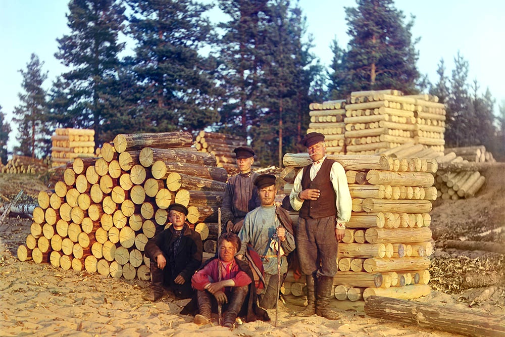 Такими запечатлел русских крестьян в 1909 году знаменитый фотограф С. М. Прокудин-Горский.