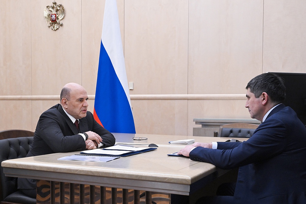 Михаил Мишустин на встрече с Сергеем Дрегвалем отметил важность внедрения цифровых решений в отрасли.