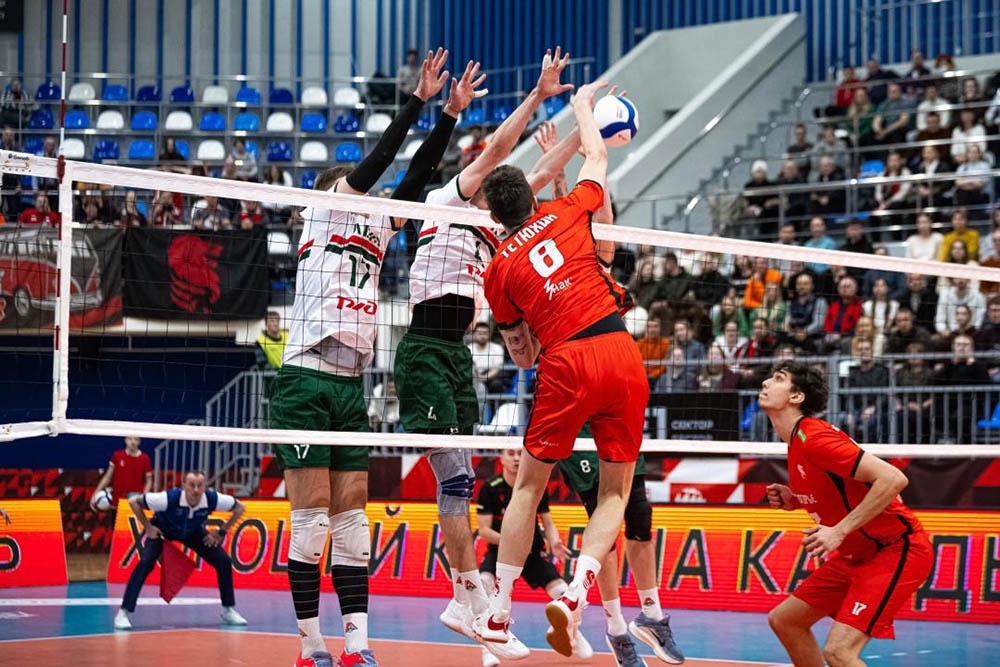 Грядущее противостояние новосибирского "Локомотива" и "Белогорья" обещает быть наиболее захватывающим.