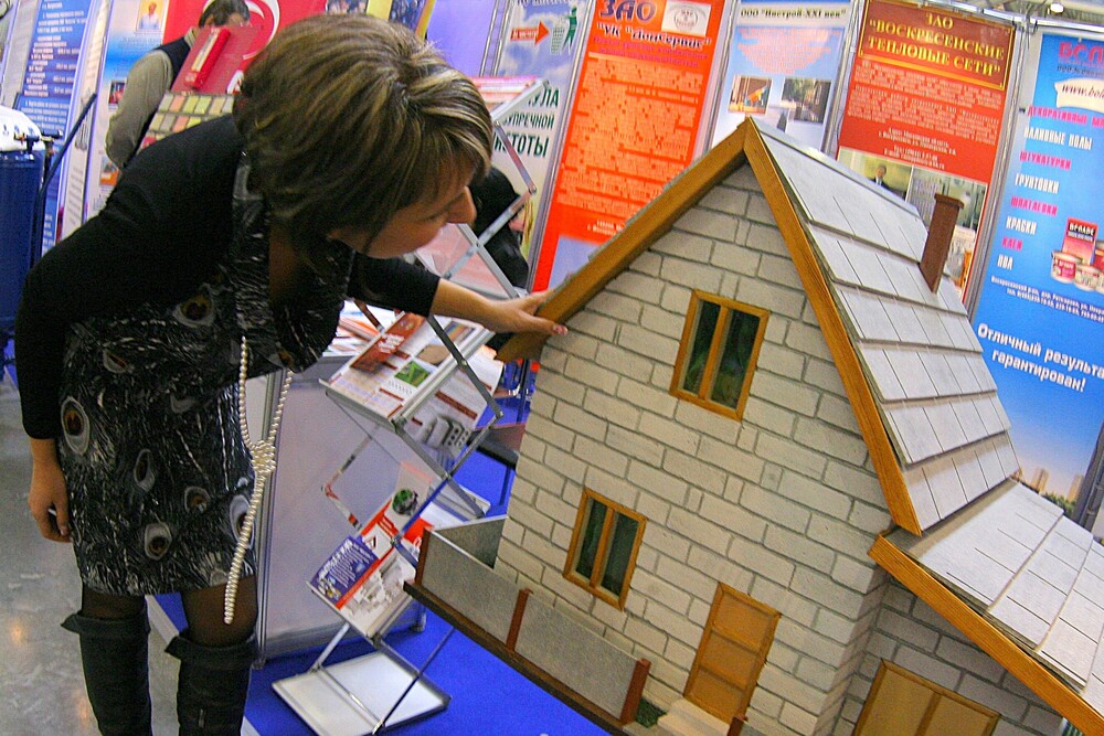 Сегодня в цене небольшие дачные домики, куда можно заехать сразу после покупки. 