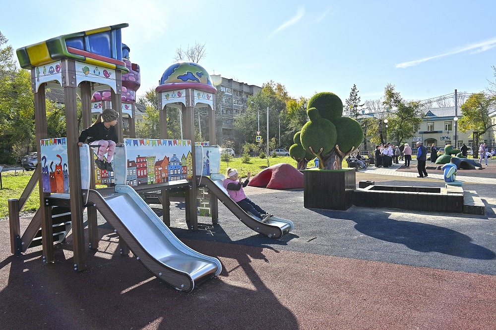 Благоустроенные общественные пространства появляются в разных районах Хабаровска.