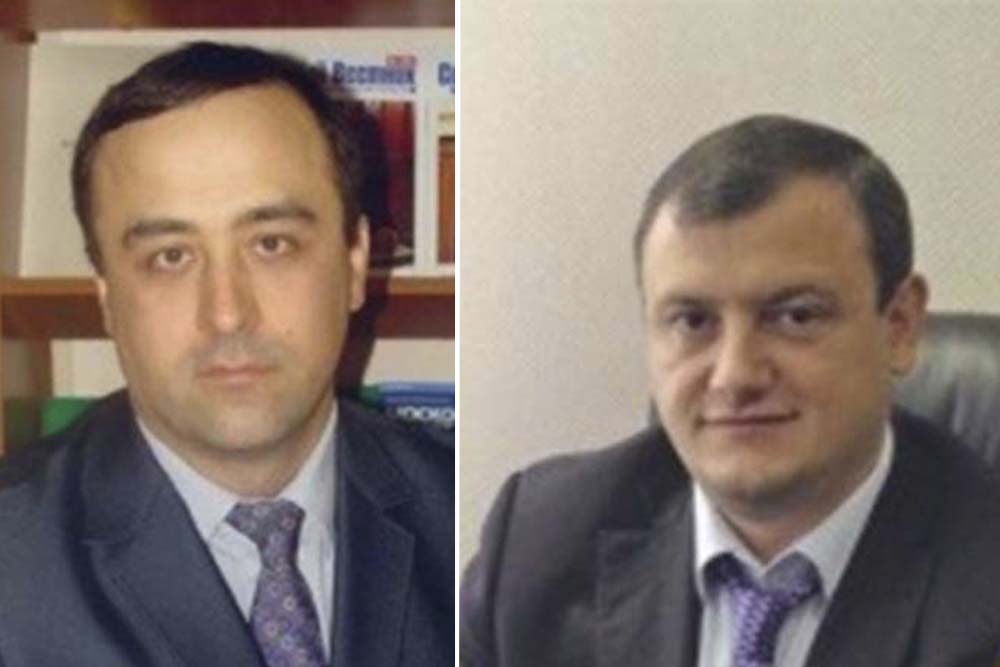 Судьи Евгений Кучинский (слева) и Владимир Татаров держат ответ перед коллегами вместе с женами и тещами.