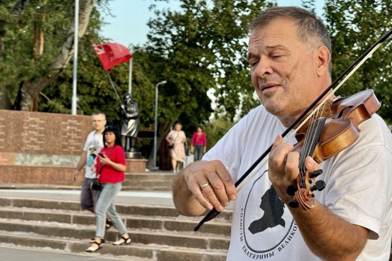 Андрей Решетин в Мариуполе.