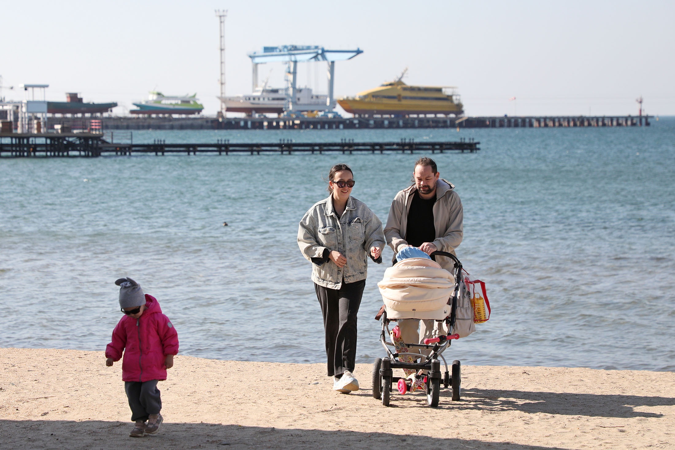 До лета попавшие в зону ЧС пляжи будут отсыпать новым песком. И они станут безопасны для отдыха.