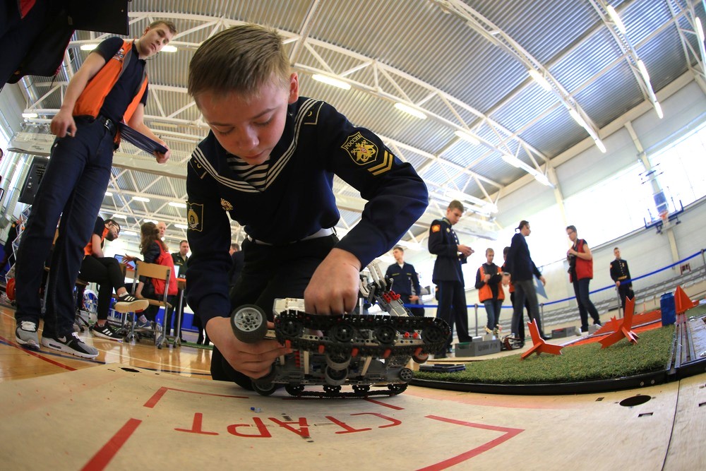 Инженерные и морские классы сейчас в основном сосредоточены в Москве, Петербурге и Ленинградской области.