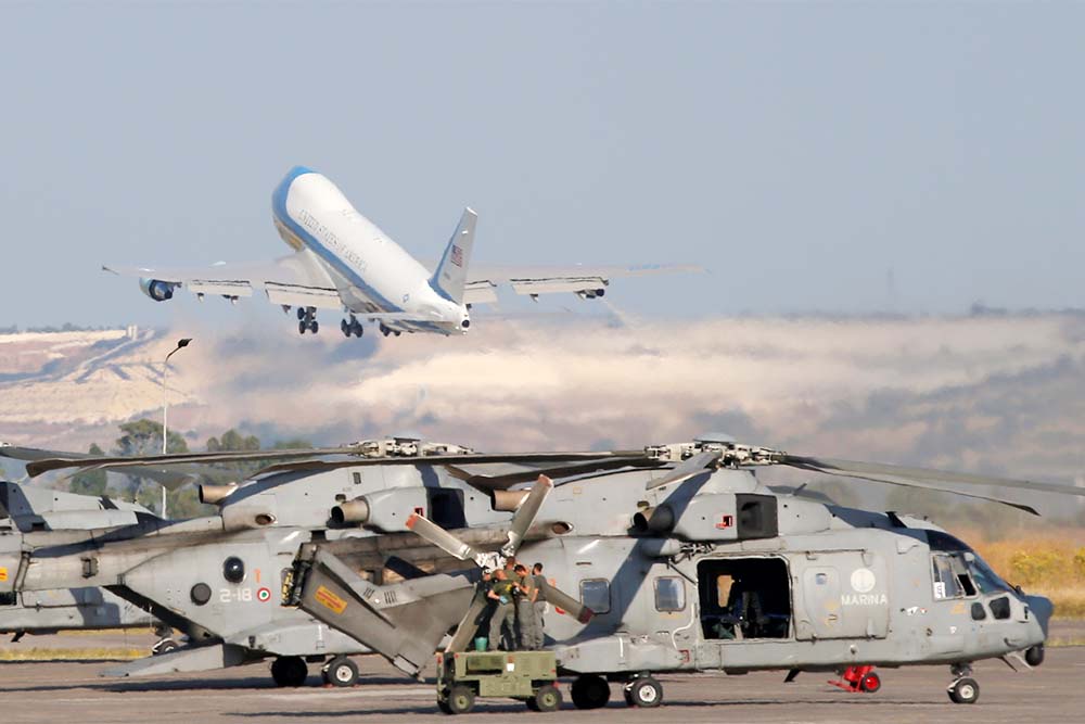 Военно-морская авиабаза Сигонелла. Военно-морская авиабаза Сигонелла.