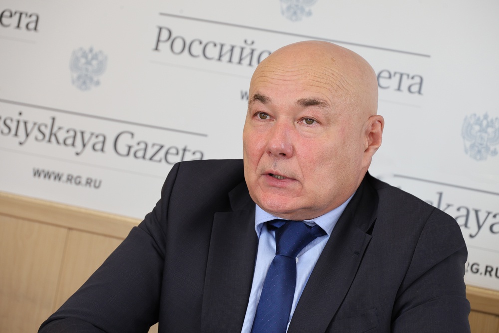 Александр Дудин: Благодаря успешной работе комбината программа модернизации продолжится - прибыль будет направлена именно на эти цели.