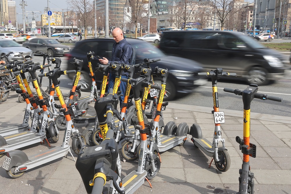 В этом сезоне москвичам будут доступны 60 тысяч электросамокатов.