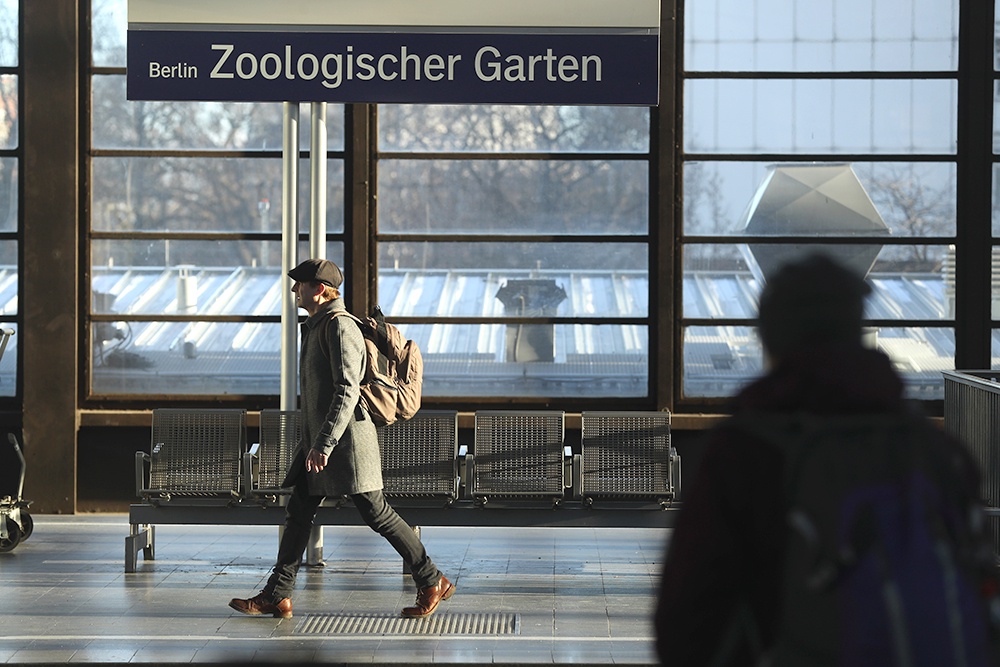 Германия запретила мужчинам до 45 лет надолго покидать страну без разрешения