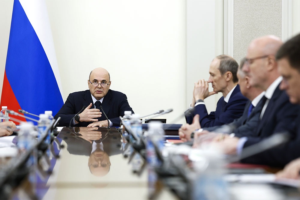 Михаил Мишустин сообщил еще об одном решении: беременных из сельской местности будут бесплатно возить к врачам.