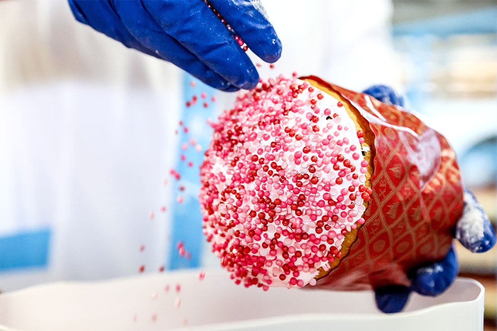 Минимальная стоимость кулича весом 100 граммов в магазинах начинается от 40 руб.