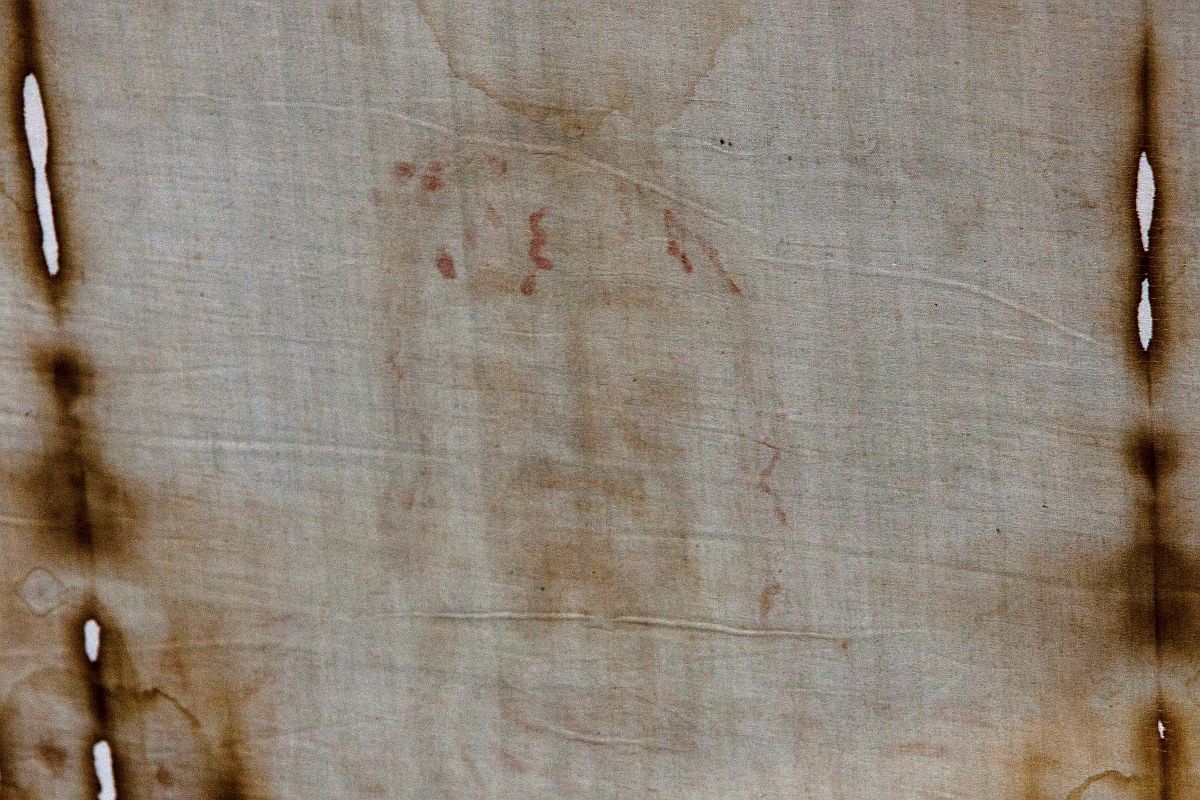 Туринская плащаница остается одной из самых обсуждаемых реликвий в мире. Туринская плащаница остается одной из самых обсуждаемых реликвий в мире.