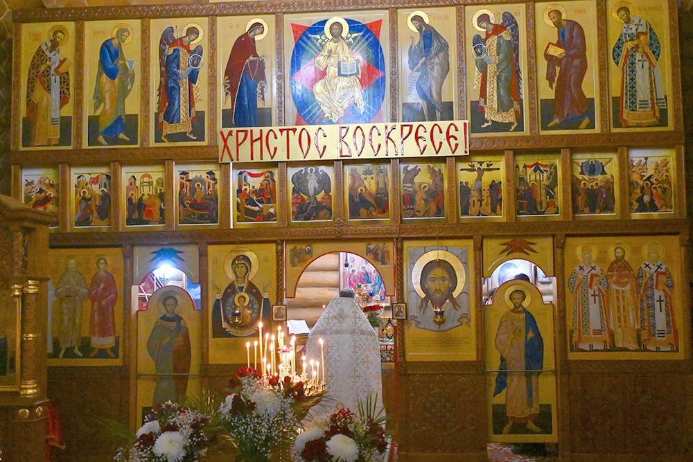 Церковное богослужение взращивает человека. Поэтому современному человеку важно быть на нем.