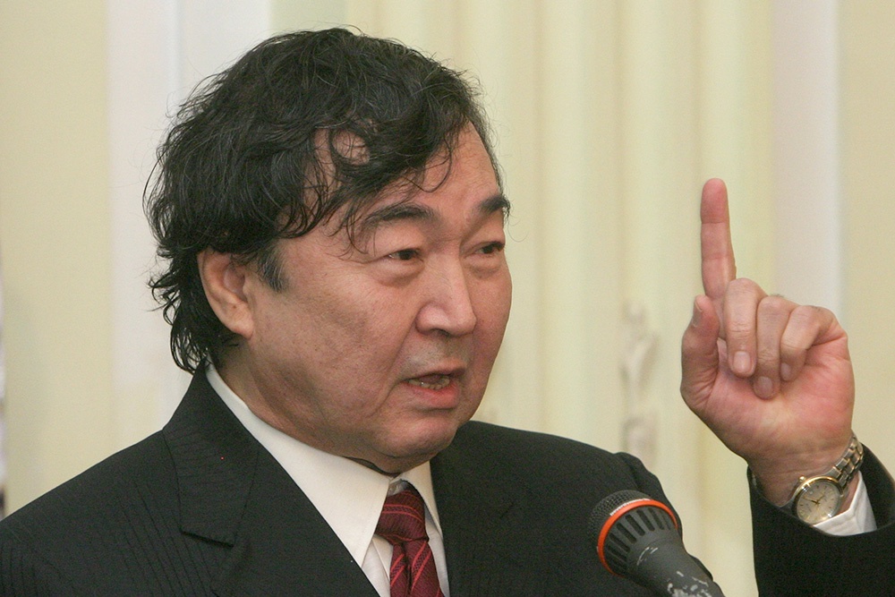 Олжас Сулейменов: Надо исцеляться от опасных иллюзий, приводящих к резне.