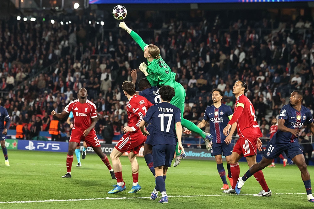 Матвей Сафонов был на высоте в матче с "Ливерпулем", подтвердив статус первого номера "ПСЖ".