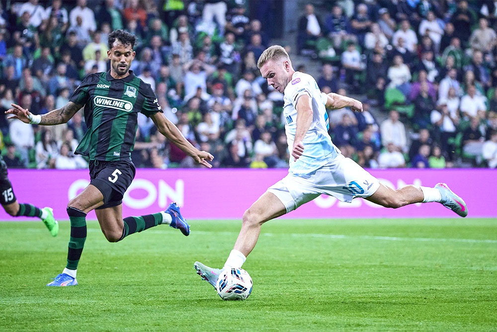 Чтобы выйти в лидеры чемпионата, Максиму Глушенкову и его партнерам по "Зениту" необходимо побеждать "Краснодар".