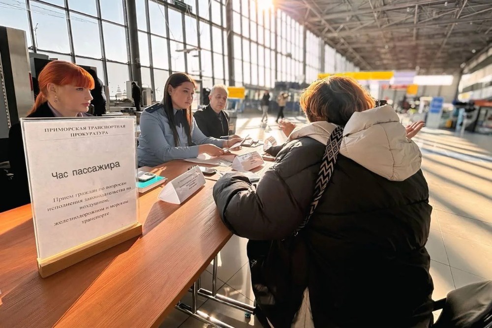 Граждане обращаются к работникам надзорного ведомства как устно, так и с письменными заявлениями, сообщая о недостатках работы транспортного комплекса