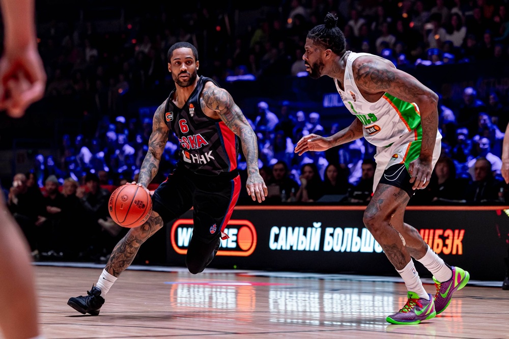 Защитник ЦСКА Мело Тримбл. Защитник ЦСКА Мело Тримбл.