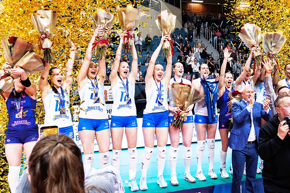 Казаночки добились звания чемпионок России в восьмой раз. Лидерство по титулам держит "Уралочка" - 14. Казаночки добились звания чемпионок России в восьмой раз. Лидерство по титулам держит "Уралочка" - 14.