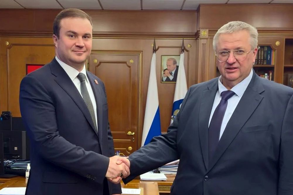 С зампредом Правительства РФ Алексеем Оверчуком Виталий Хоценко обсудил вопросы организации в Омске XXII Форума "Россия-Казахстан"