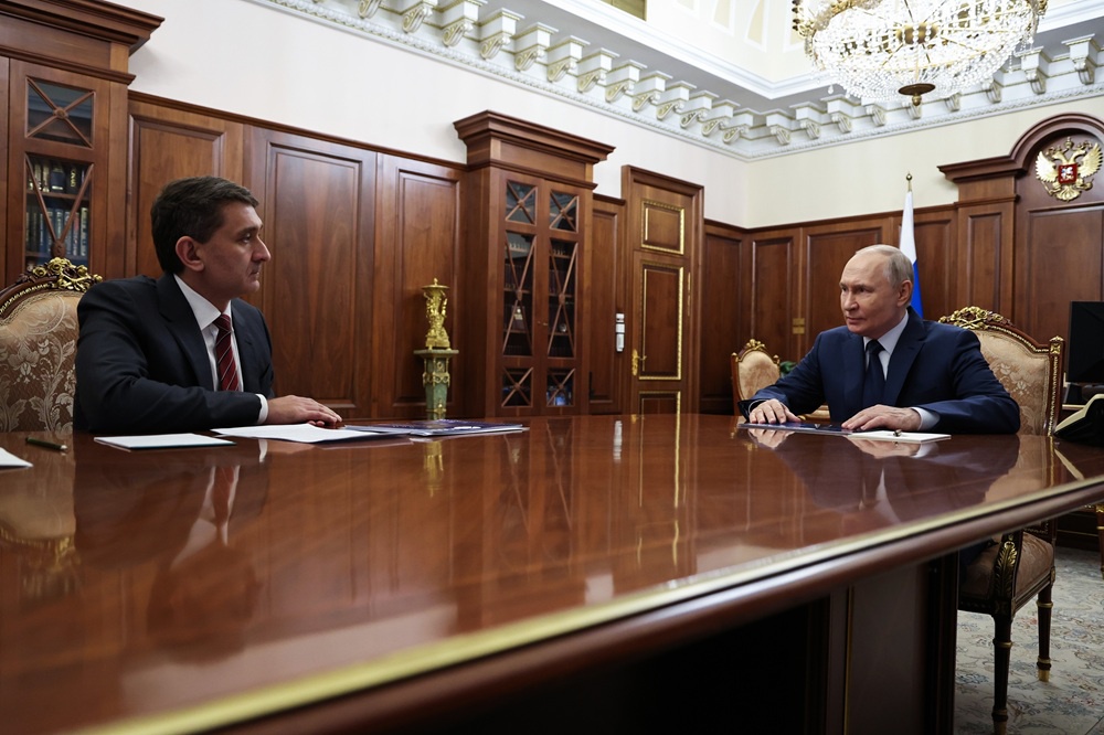 Президент обсудил с Андреем Рюминым развитие электросетевого комплекса.