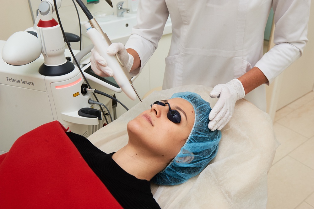 "Серый" бизнес может составлять до 70 процентов всего рынка красоты.