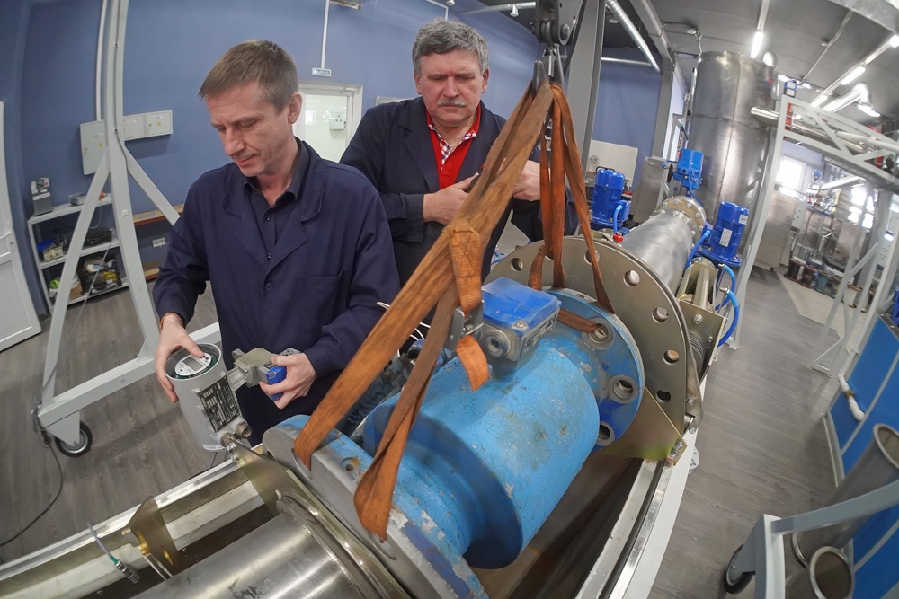 Метрологам необходимы глубокие теоретические знания в области физики, механики и химии, а также понимание отраслевой специфики.