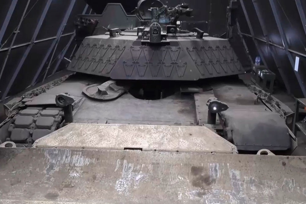 Трофейная штурмовая машина M1150 Assault Breacher Vehicle Трофейная штурмовая машина M1150 Assault Breacher Vehicle
