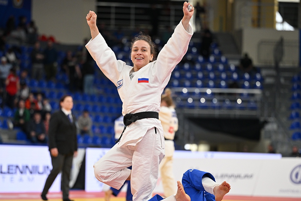 Сабина Гилязова к двум бронзовым наградам с чемпионатов Европы добавила серебро. 