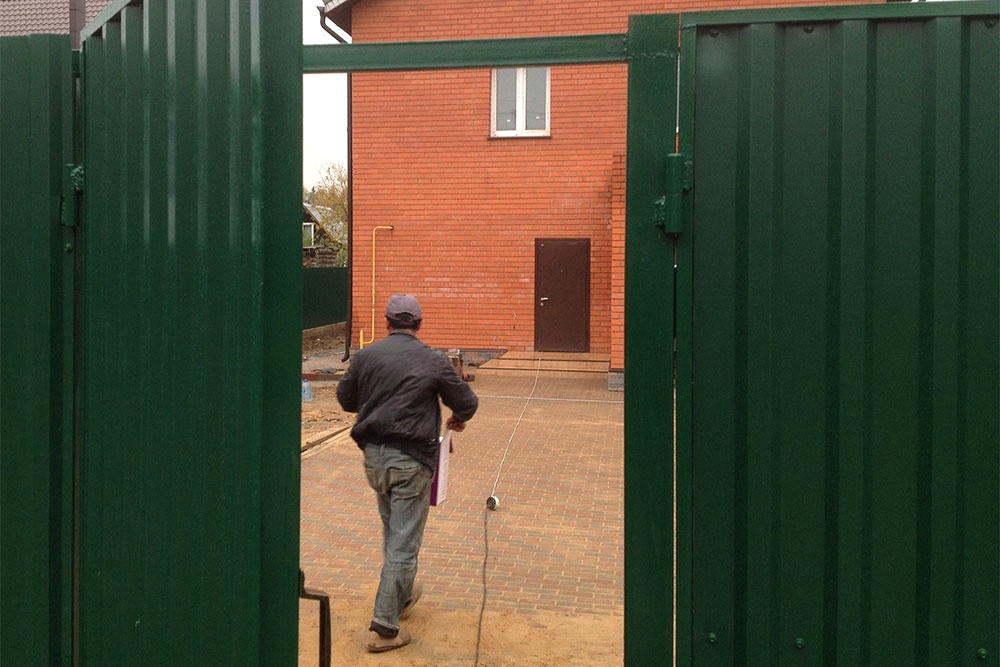 Наем на работу незаконных мигрантов чреват проблемами для хозяина.