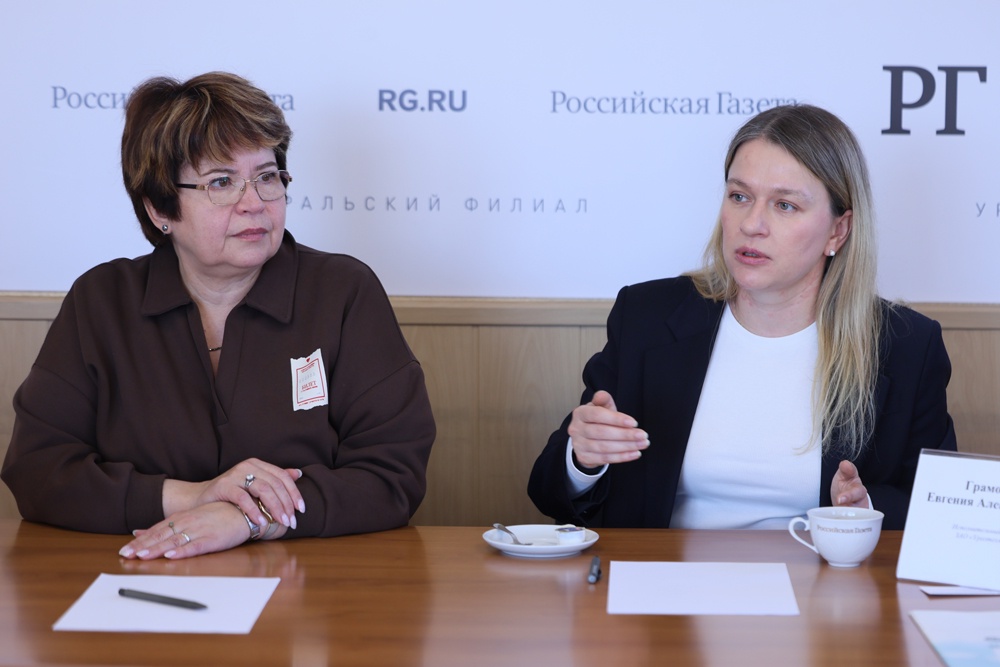 Ольга Моисеева (слева) и Евгения Грамотеева по опыту знают: у каждого предприятия есть внутренние резервы.