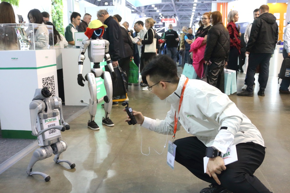 На выставке робототехнике уделили особое внимание.