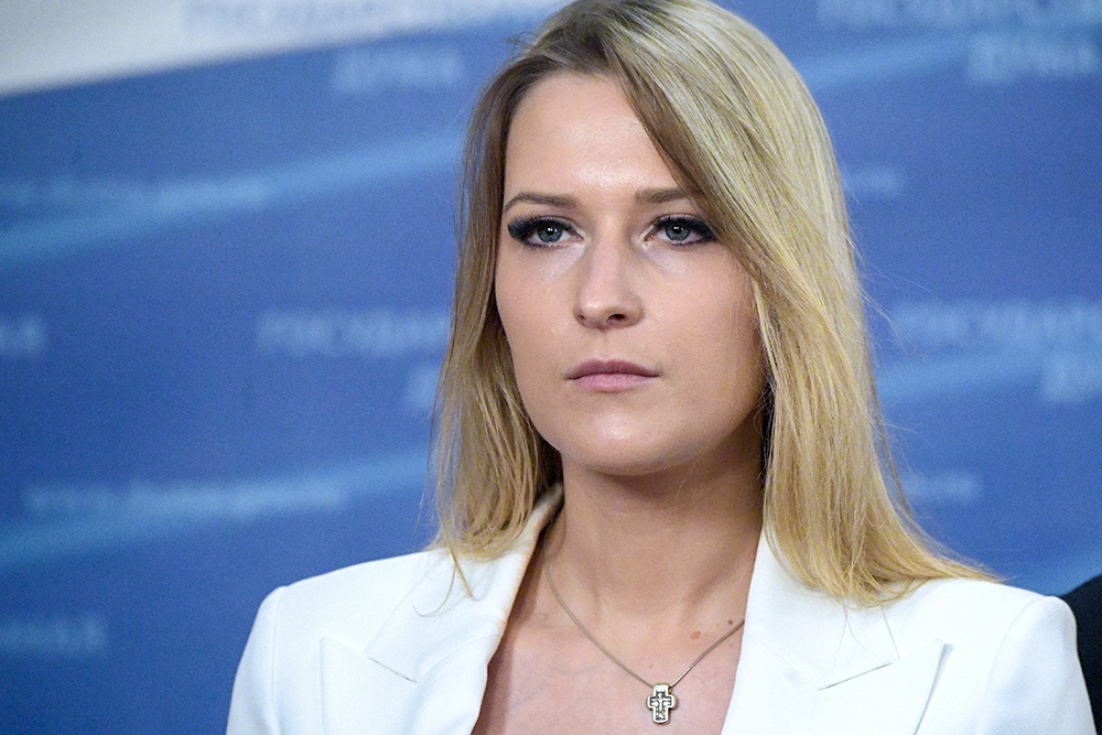 Яна Лантратова.