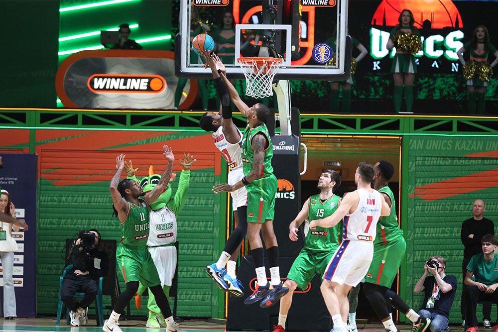 ЦСКА и УНИКС в "регулярке" играли четыре раза, а в плей-офф могут встретиться только в финале.