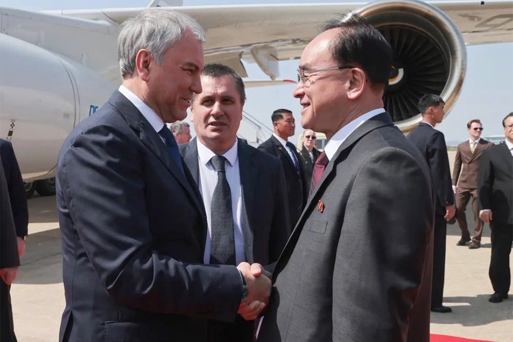  Володин посещает КНДР по поручению Путина 