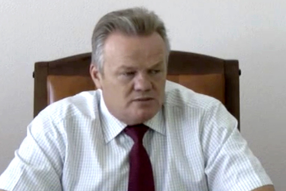 Все судейские посты Пыленко уже оставил, но судебные процессы "магическим образом" выигрывает.