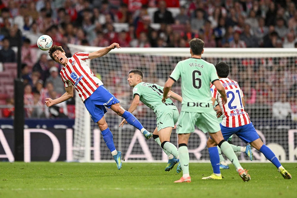 Перед полуфиналом ЛЧ футболисты "Атлетико" добились тяжелейшей победы над "Атлетиком" - 3:2.