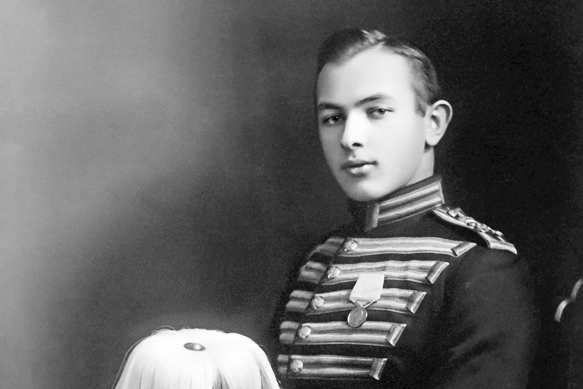 Федор Олферьев в форме камер-пажа императрицы Александры Федоровны. 1905 год.