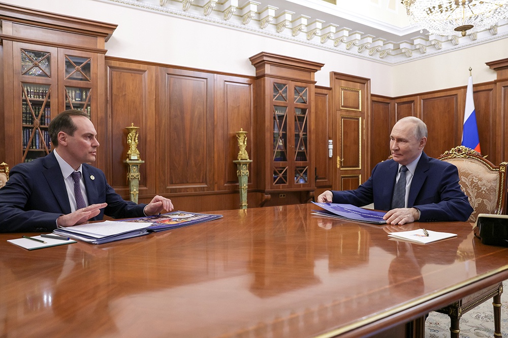 Владимир Путин поддержал инициативу Артема Здунова переизбраться на пост главы республики.