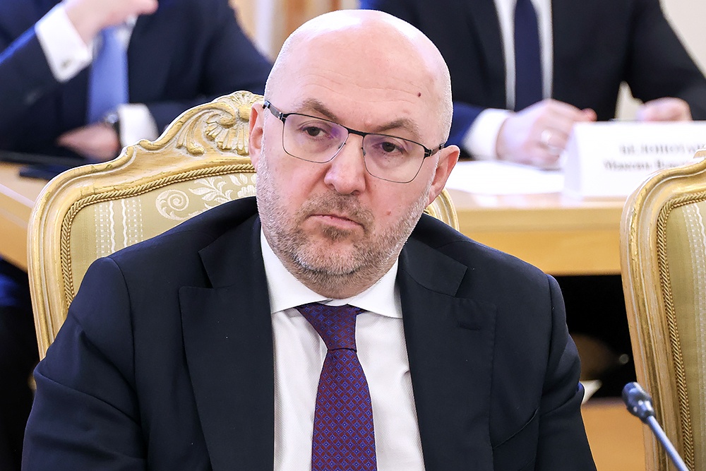 Денис Агафонов. Денис Агафонов.