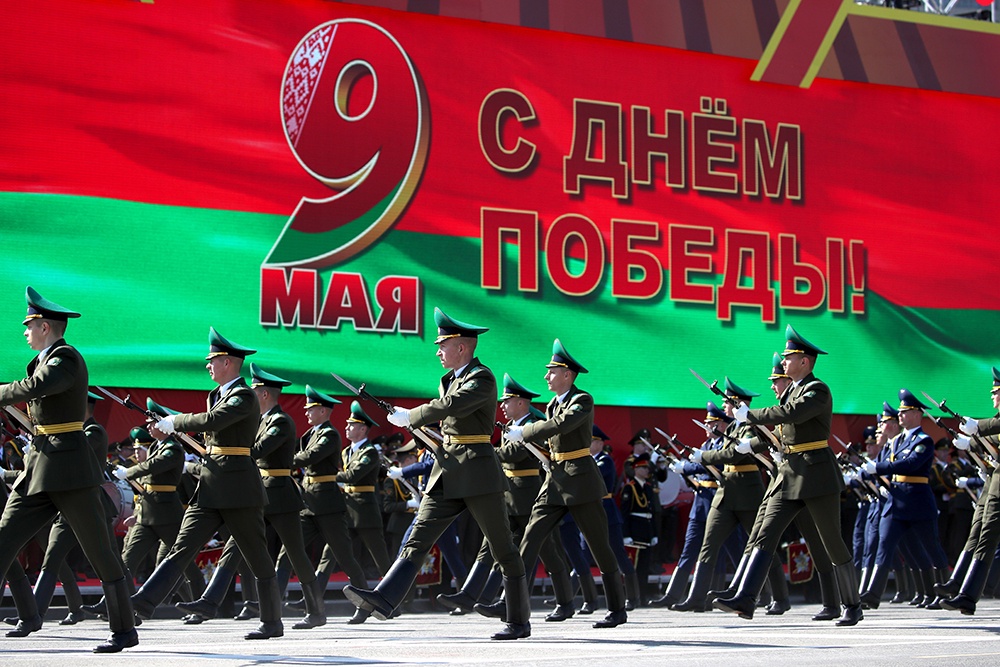 Трансляции торжественных церемоний в Москве и Минске, показы фильмов, программ о войне запланированы и в утреннем, и в вечернем эфире. 