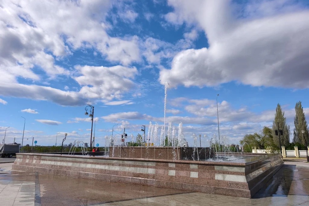 Фонтан открыли после девяти месяцев реконструкции.